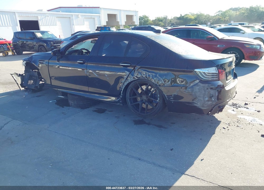 2014 BMW M5 VIN: WBSFV9C54ED593765