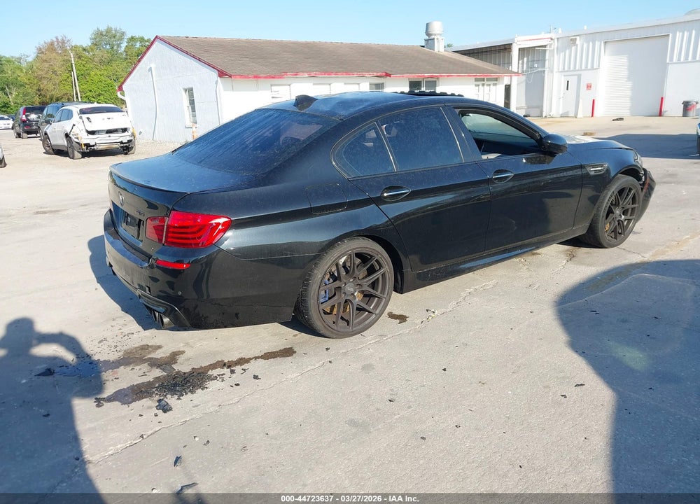 2014 BMW M5 VIN: WBSFV9C54ED593765