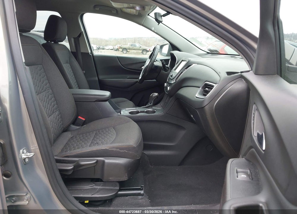 2019 CHEVROLET EQUINOX LT VIN: 3GNAXUEV4KS581341