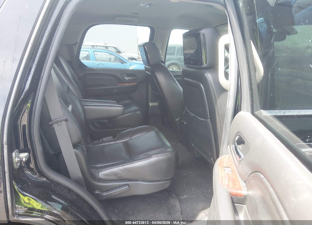 2011 CADILLAC ESCALADE STANDARD VIN: 1GYS3AEF1BR207976