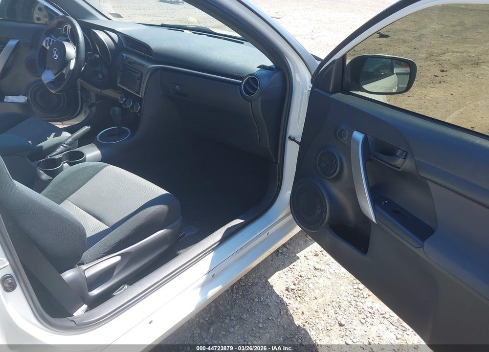 2015 SCION TC VIN: JTKJF5C76FJ009838