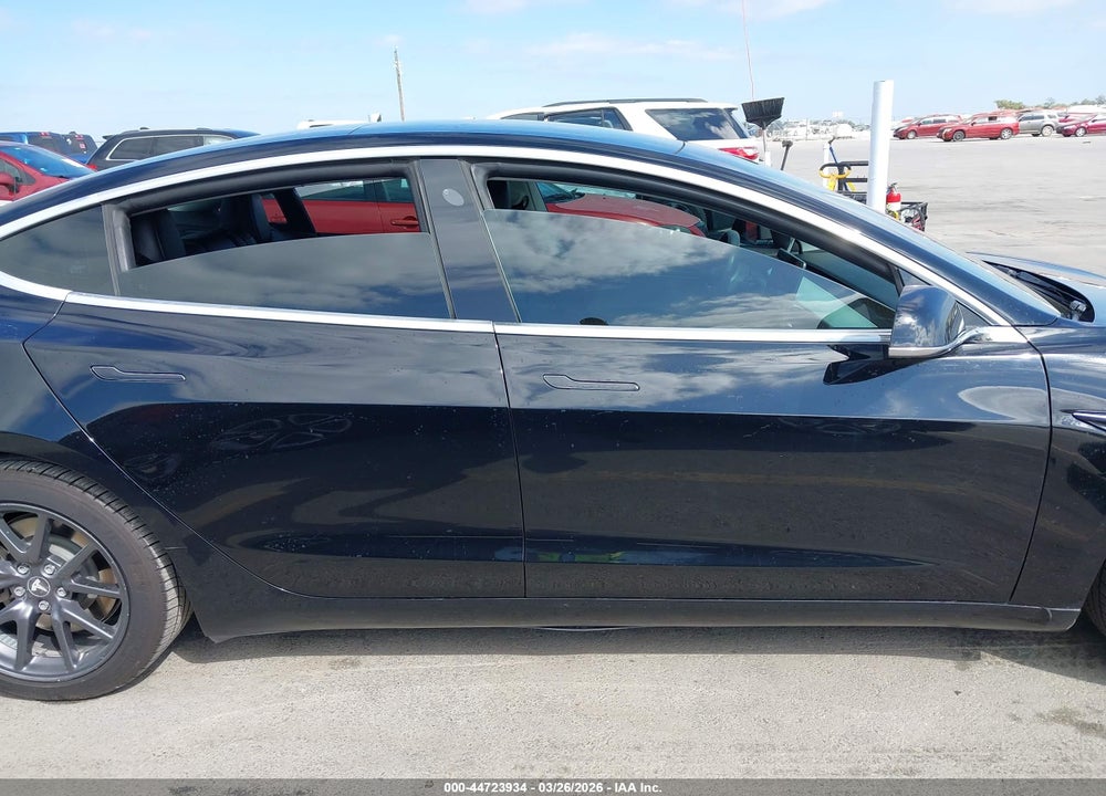 2019 TESLA MODEL 3 LONG RANGE/PERFORMANCE VIN: 5YJ3E1EB5KF385672