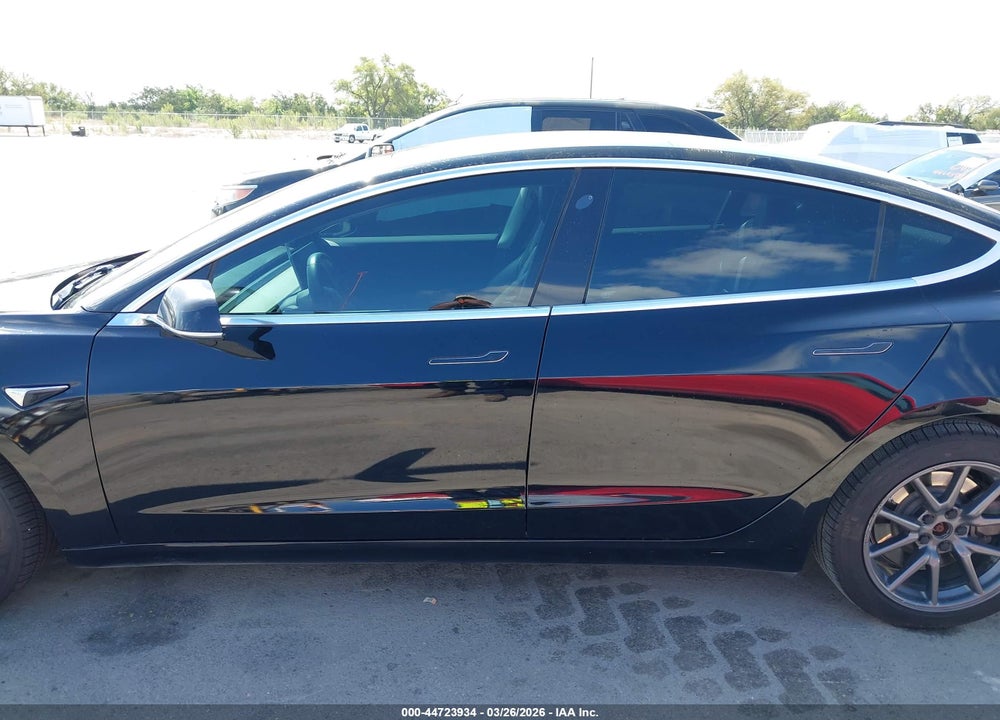 2019 TESLA MODEL 3 LONG RANGE/PERFORMANCE VIN: 5YJ3E1EB5KF385672