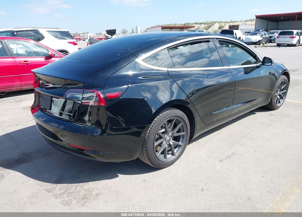2019 TESLA MODEL 3 LONG RANGE/PERFORMANCE VIN: 5YJ3E1EB5KF385672