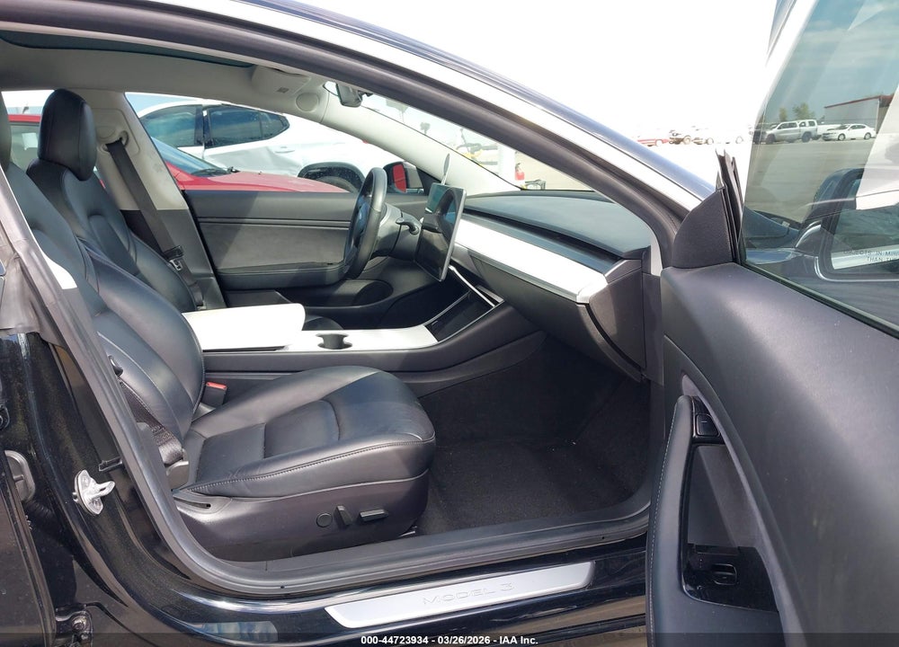 2019 TESLA MODEL 3 LONG RANGE/PERFORMANCE VIN: 5YJ3E1EB5KF385672