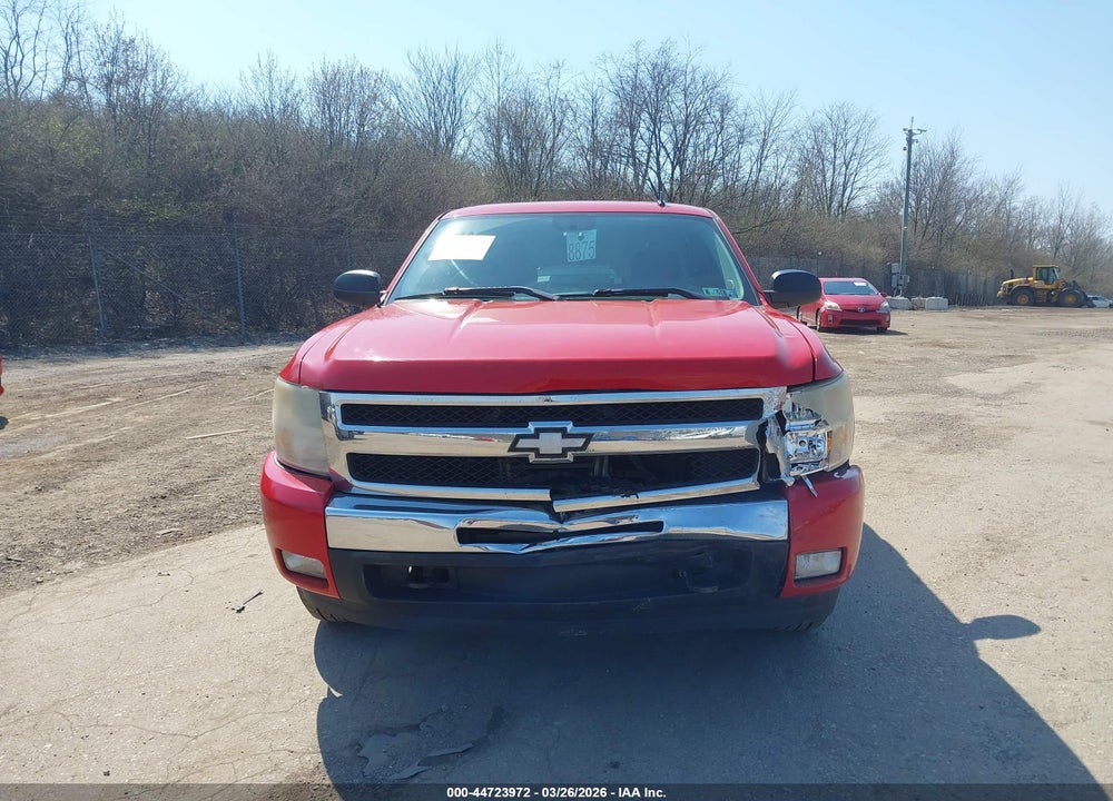 2011 CHEVROLET SILVERADO 1500 LT VIN: 1GCRKSE36BZ279095