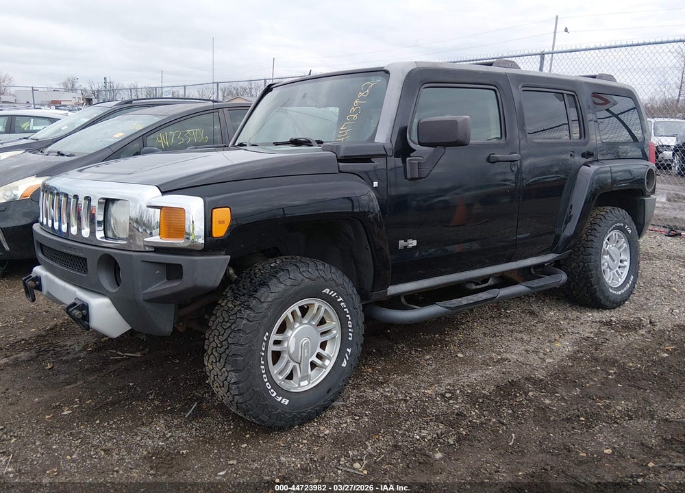 2008 HUMMER H3 SUV VIN: 5GTEN13E288149570