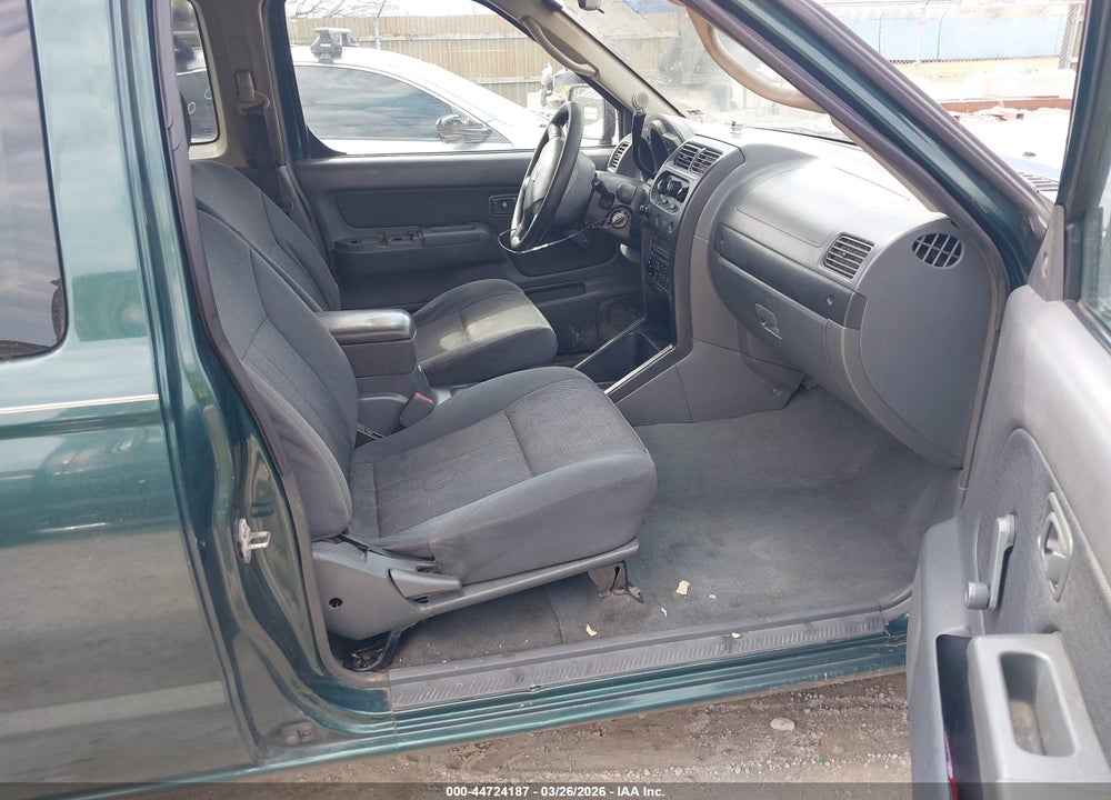2002 NISSAN FRONTIER XE VIN: 1N6DD26S02C360149