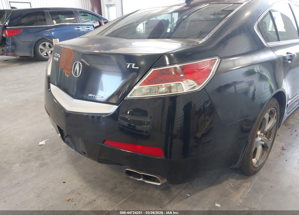2010 ACURA TL 3.7 VIN: 19UUA9F2XAA008325