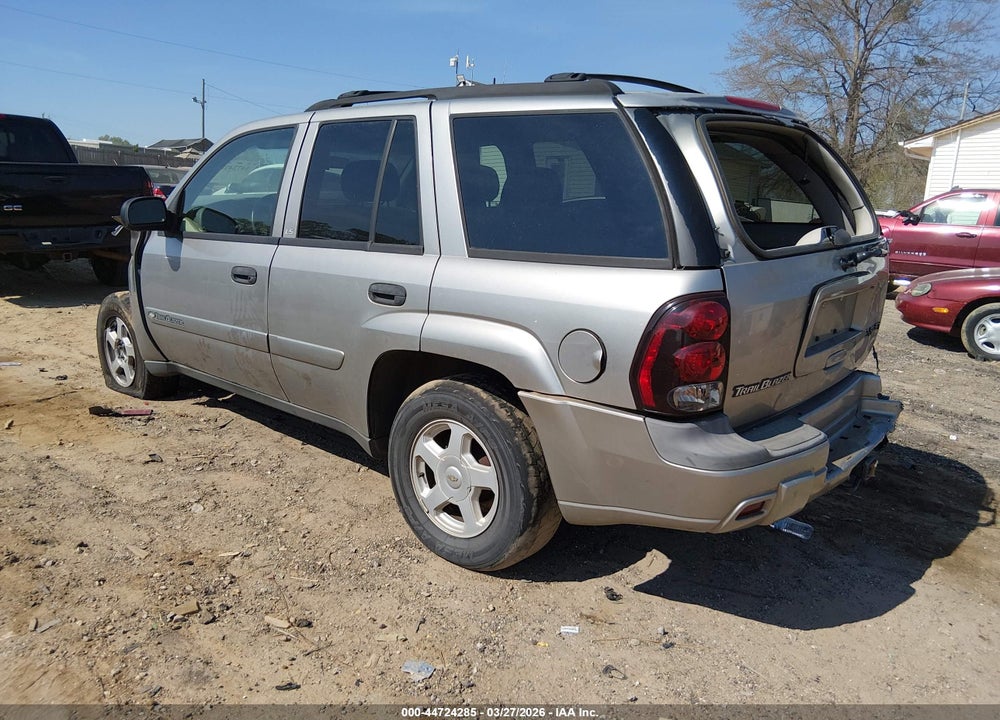 2002 CHEVROLET TRAILBLAZER LS VIN: 1GNDS13S622527537