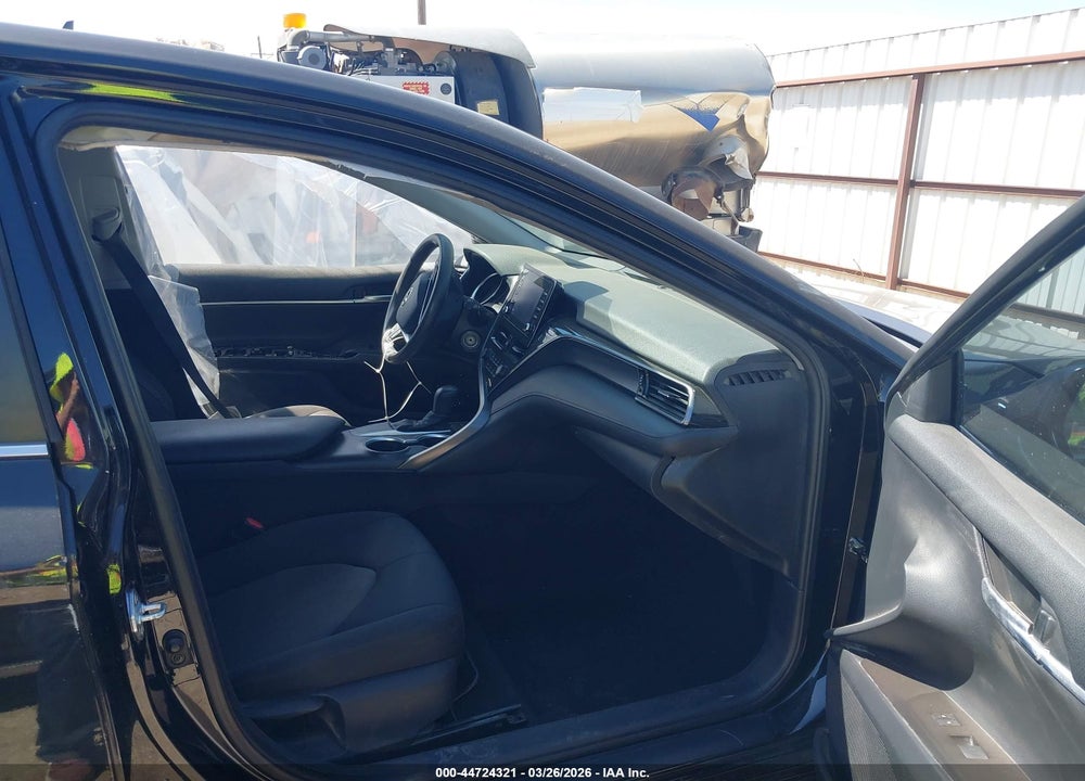 2021 TOYOTA CAMRY LE VIN: 4T1C11AKXMU437935
