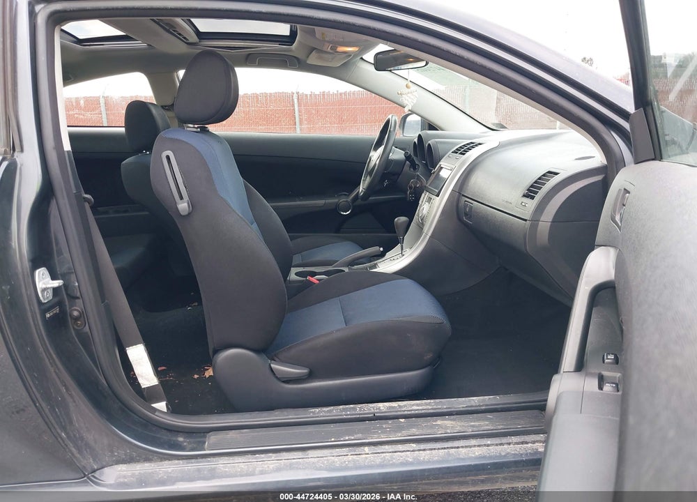 2006 SCION TC VIN: JTKDE177360121957