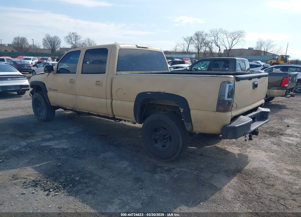 2004 GMC SIERRA 2500HD SLT VIN: 1GTHK23184F138546