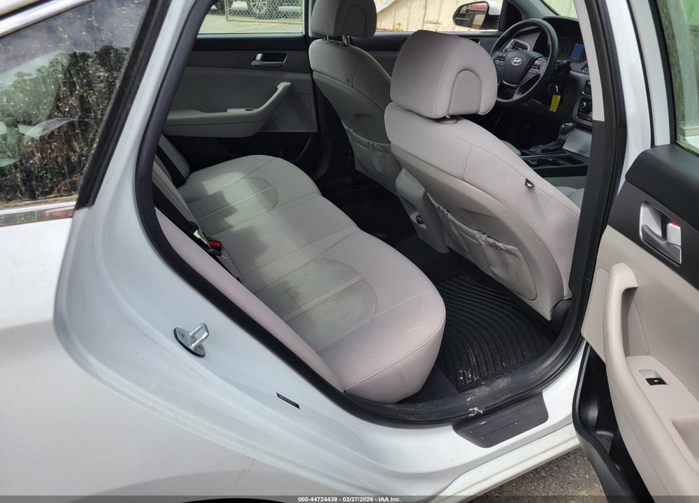 2016 HYUNDAI SONATA VIN: 5NPE24AF9GH305312