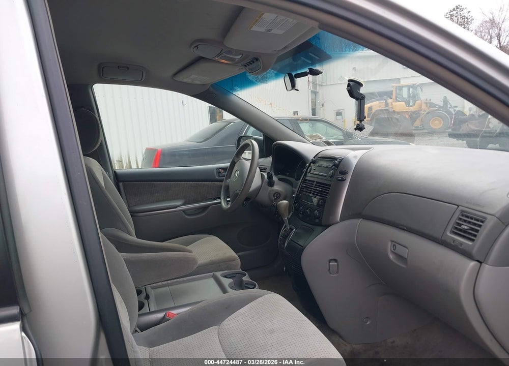 2008 TOYOTA SIENNA LE VIN: 5TDZK23C88S116462