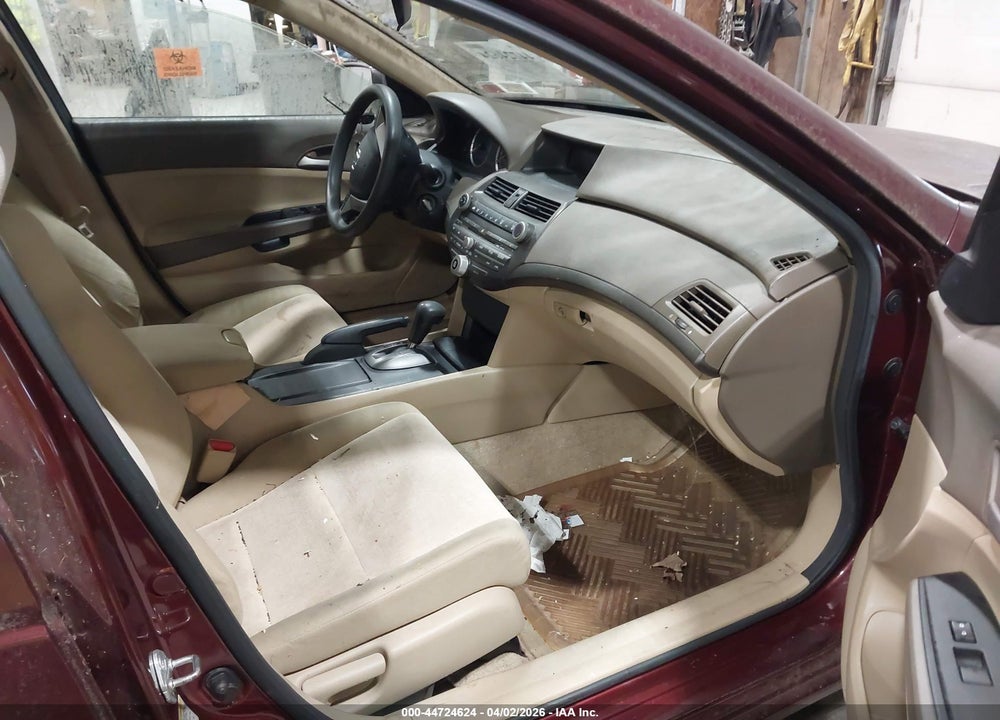 2010 HONDA ACCORD 2.4 LX VIN: 1HGCP2F34AA095892