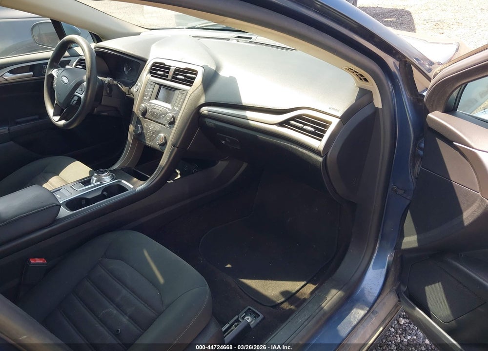 2018 FORD FUSION SE VIN: 3FA6P0H7XJR270044