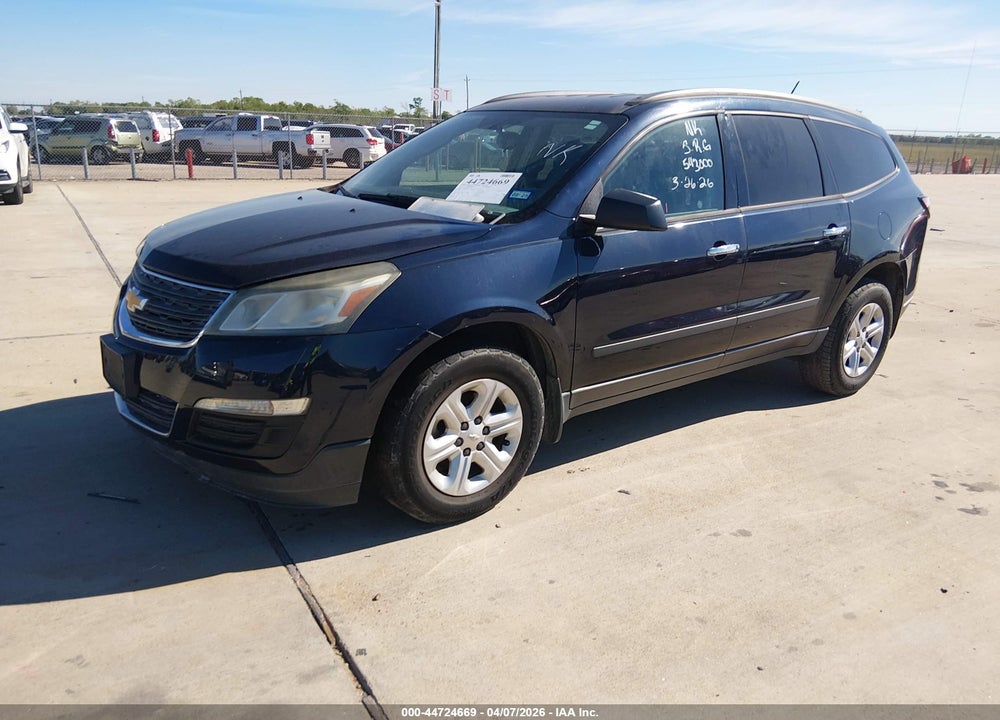 2015 CHEVROLET TRAVERSE LS VIN: 1GNKRFED2FJ251223