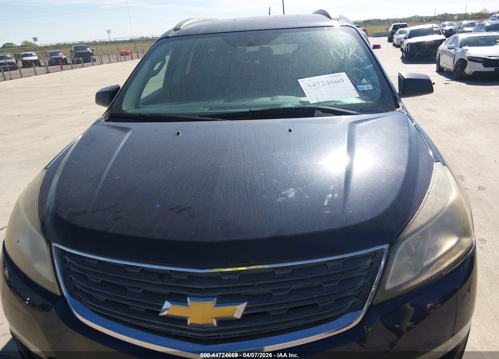 2015 CHEVROLET TRAVERSE LS VIN: 1GNKRFED2FJ251223
