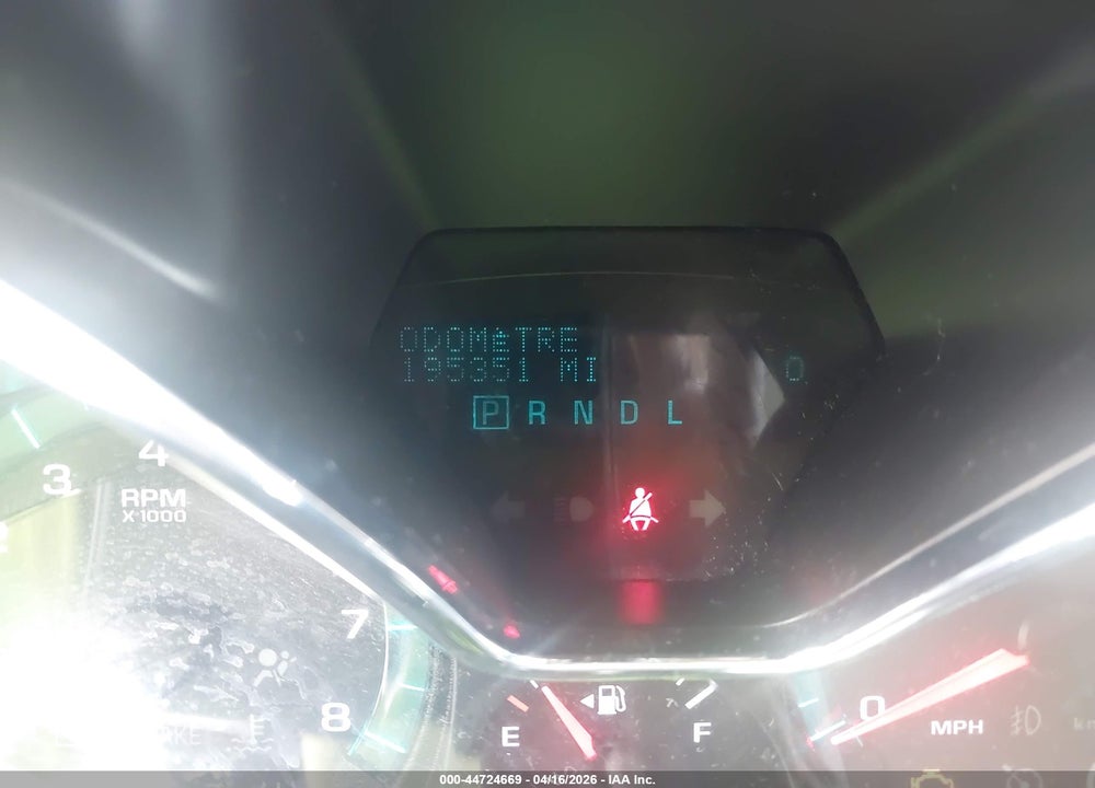 2015 CHEVROLET TRAVERSE LS VIN: 1GNKRFED2FJ251223
