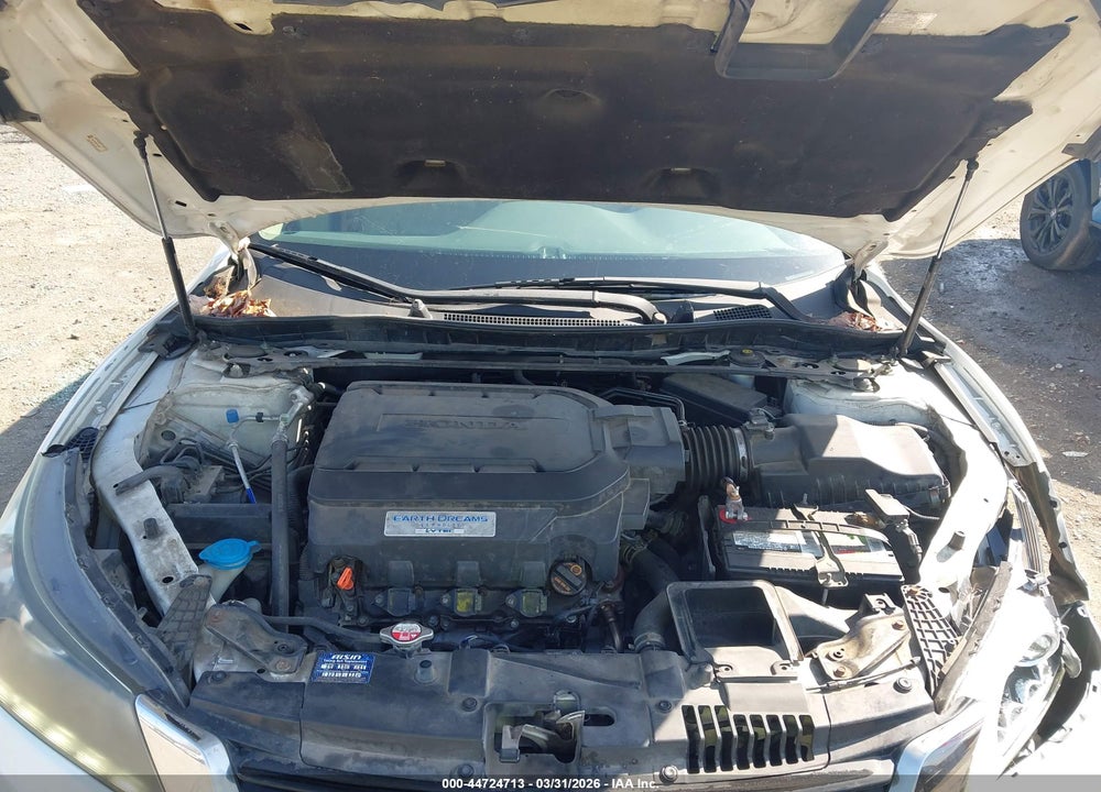 2013 HONDA ACCORD EX-L V-6 VIN: 1HGCR3F88DA001383