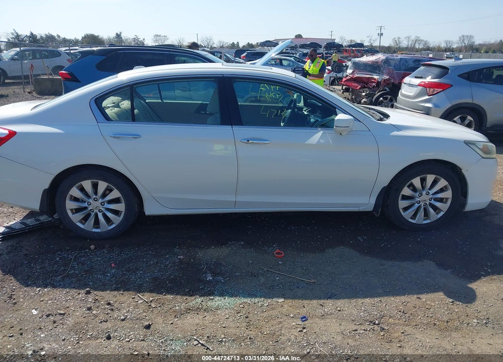 2013 HONDA ACCORD EX-L V-6 VIN: 1HGCR3F88DA001383