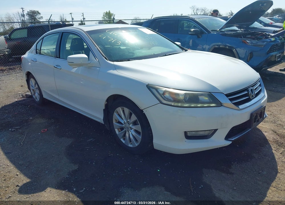 2013 HONDA ACCORD EX-L V-6 VIN: 1HGCR3F88DA001383