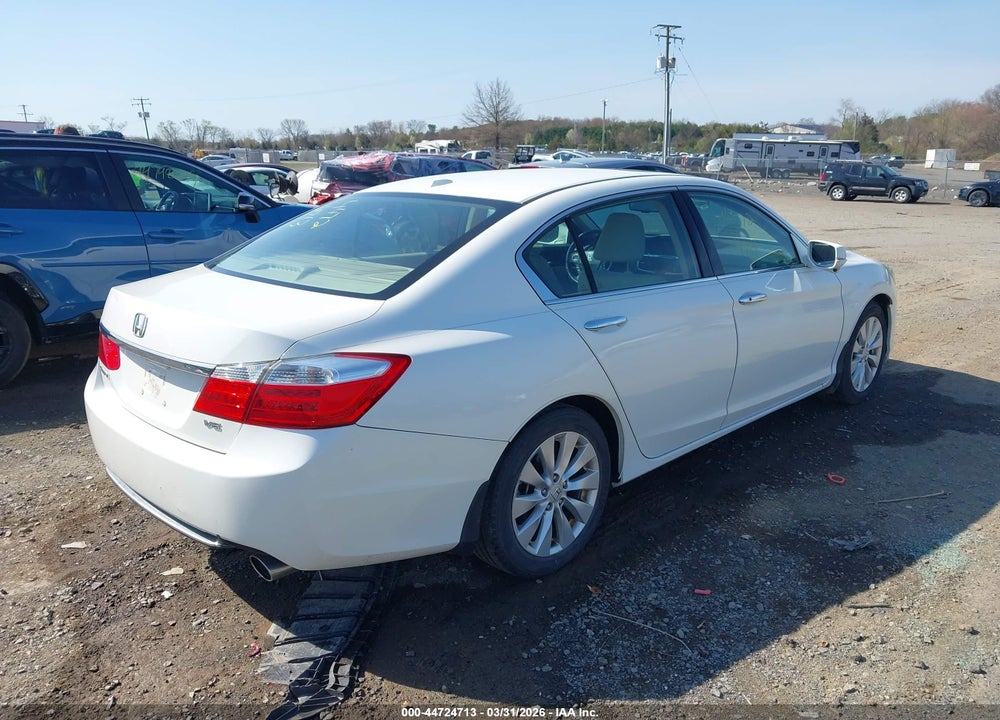 2013 HONDA ACCORD EX-L V-6 VIN: 1HGCR3F88DA001383