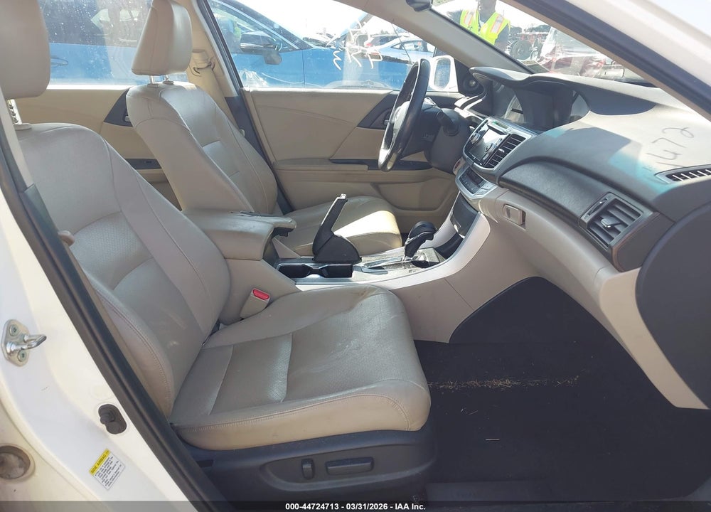 2013 HONDA ACCORD EX-L V-6 VIN: 1HGCR3F88DA001383