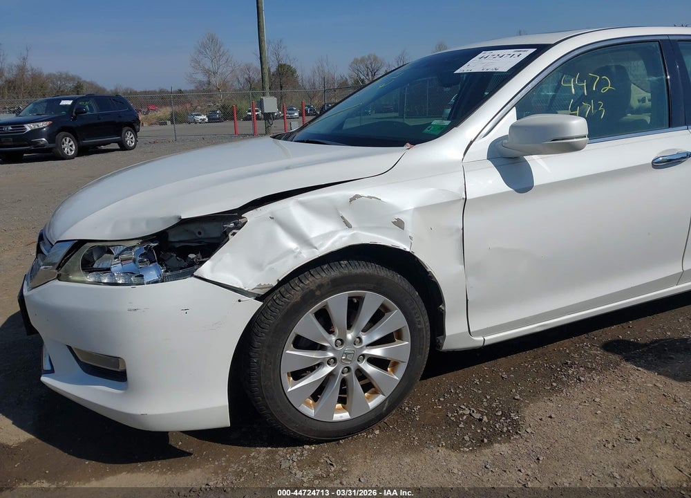 2013 HONDA ACCORD EX-L V-6 VIN: 1HGCR3F88DA001383