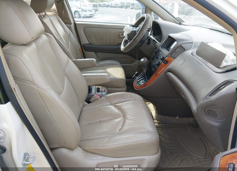 2000 LEXUS RX 300 VIN: JT6GF10U9Y0075580