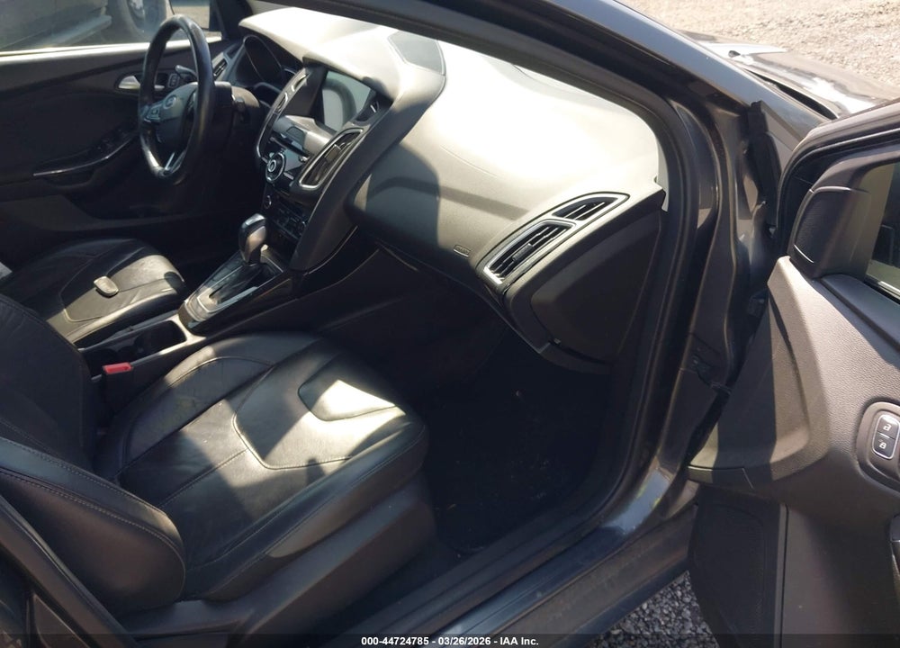 2017 FORD FOCUS TITANIUM VIN: 1FADP3J23HL227410