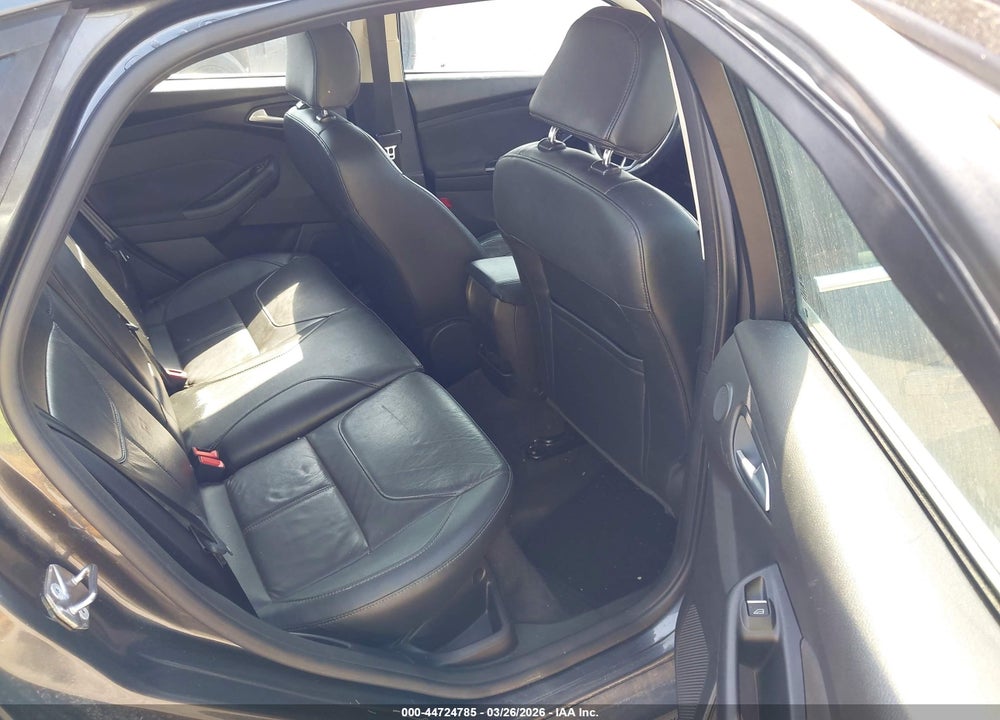 2017 FORD FOCUS TITANIUM VIN: 1FADP3J23HL227410