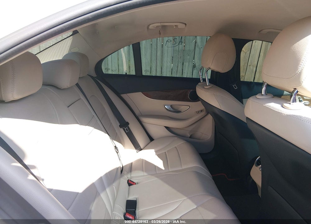 2017 MERCEDES-BENZ C 300 VIN: 55SWF4JB0HU193052