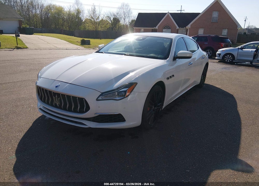 2018 MASERATI QUATTROPORTE S GRANLUSSO VIN: ZAM56YPL3J1281477