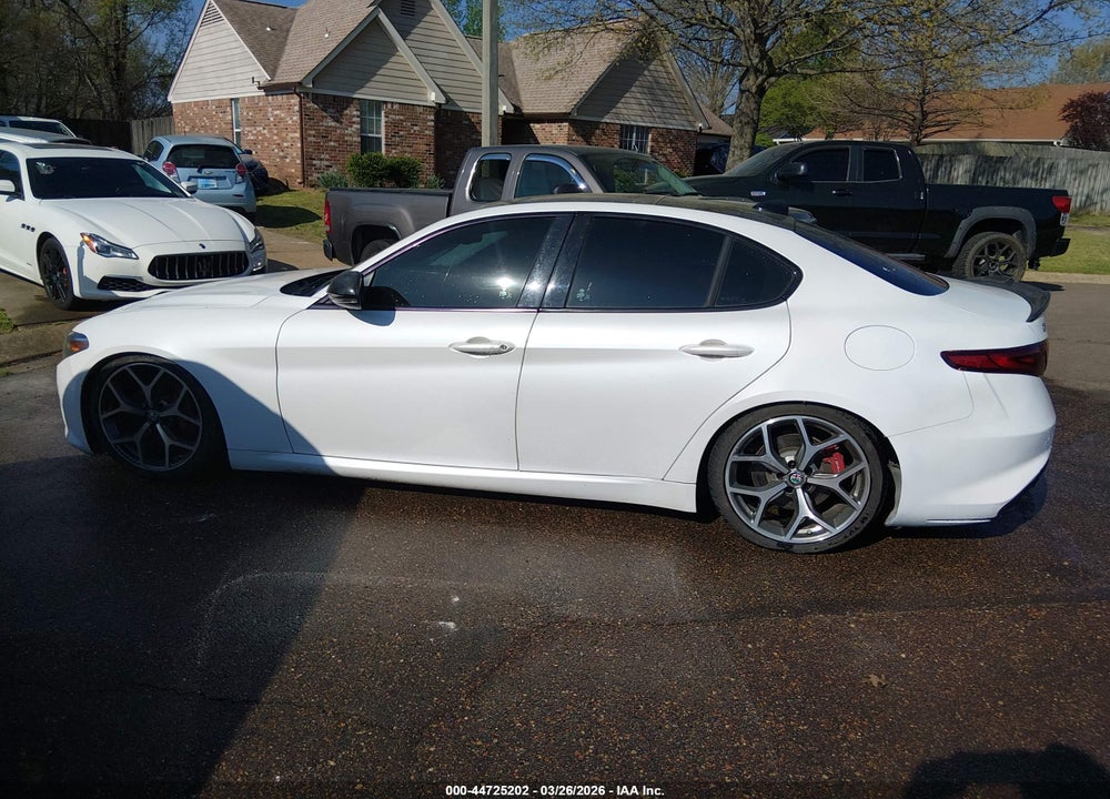 2018 ALFA ROMEO GIULIA TI SPORT RWD VIN: ZARFAECN6J7590313
