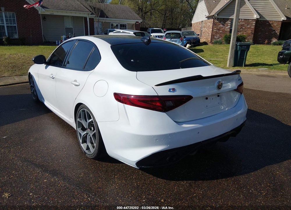 2018 ALFA ROMEO GIULIA TI SPORT RWD VIN: ZARFAECN6J7590313