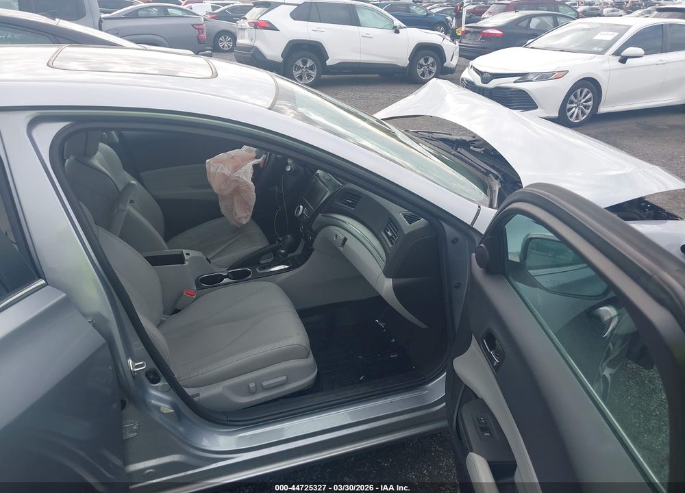 2019 ACURA ILX PREMIUM PACKAGE/TECHNOLOGY PACKAGE VIN: 19UDE2F72KA015486