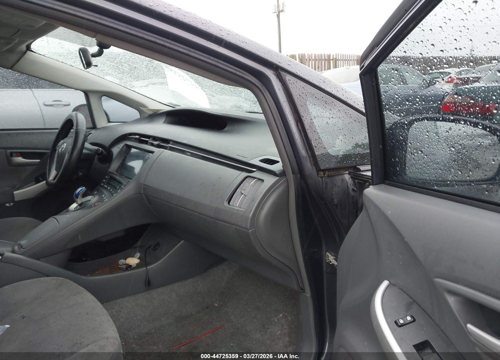 2011 TOYOTA PRIUS THREE VIN: JTDKN3DUXB5323650
