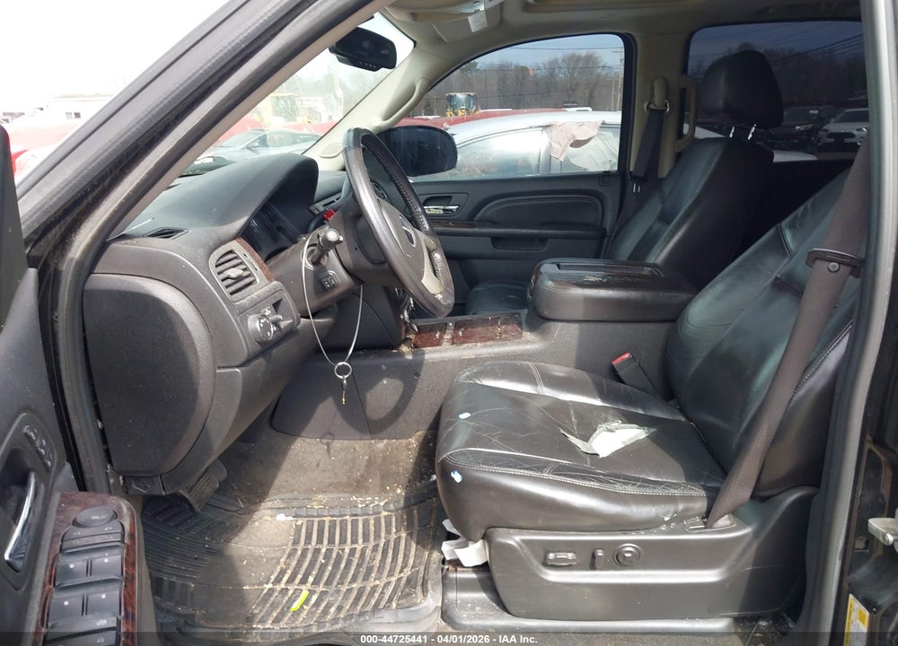2010 GMC YUKON DENALI VIN: 1GKUKEEF6AR144238
