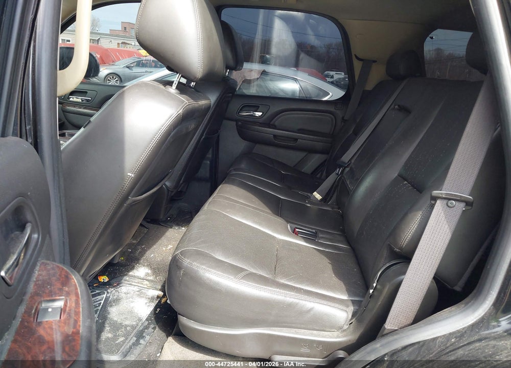 2010 GMC YUKON DENALI VIN: 1GKUKEEF6AR144238