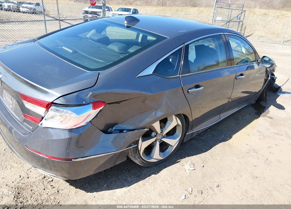 2018 HONDA ACCORD TOURING VIN: 1HGCV1F95JA197870