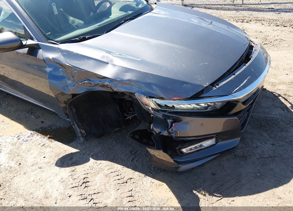 2018 HONDA ACCORD TOURING VIN: 1HGCV1F95JA197870