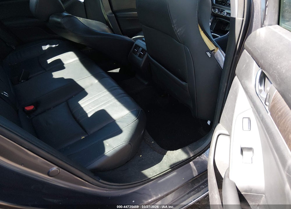 2018 HONDA ACCORD TOURING VIN: 1HGCV1F95JA197870