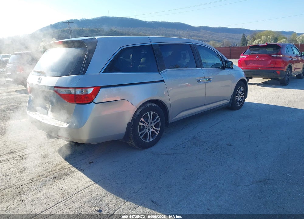 2011 HONDA ODYSSEY EX-L VIN: 5FNRL5H64BB058735