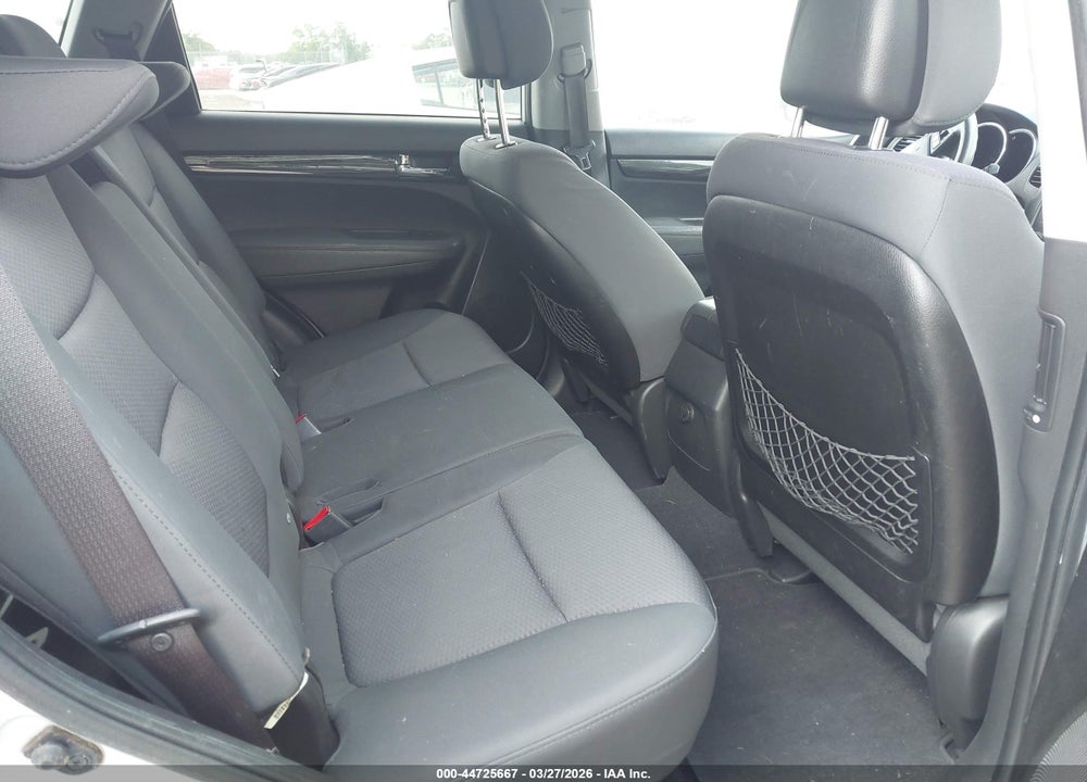 2012 KIA SORENTO LX VIN: 5XYKT3A12CG255353