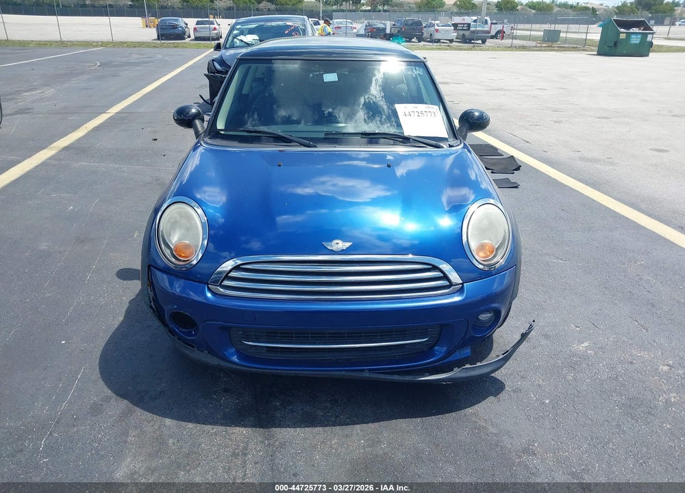 2013 MINI HARDTOP COOPER VIN: WMWSU3C51DT685522