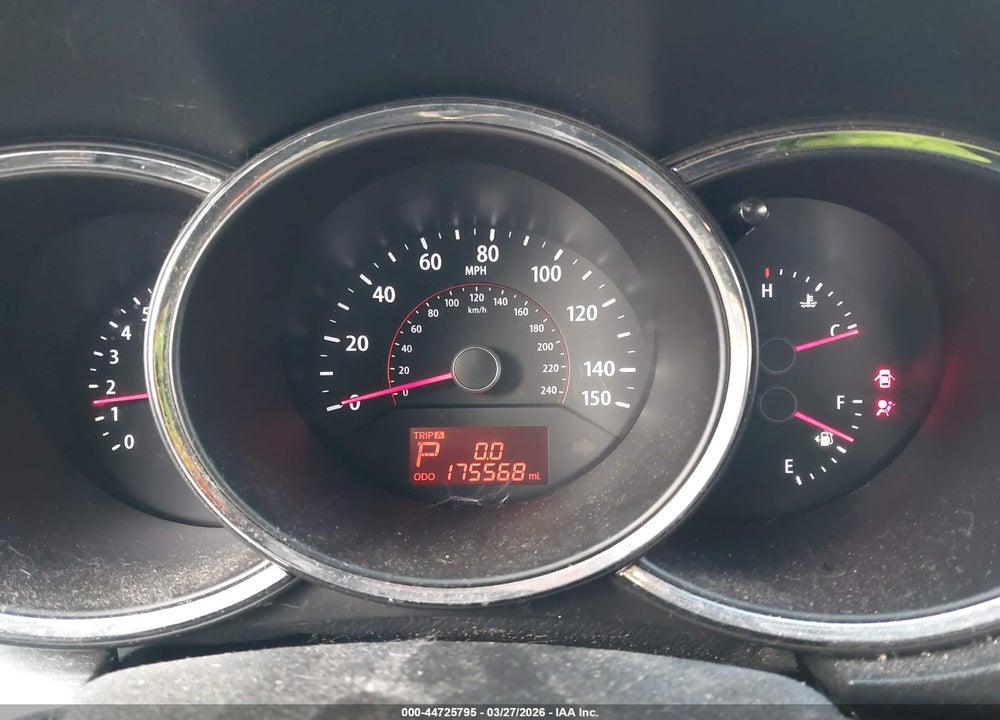 2013 KIA SORENTO LX VIN: 5XYKT3A6XDG378413