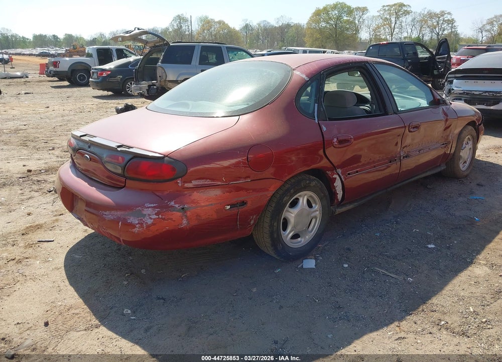 1998 FORD TAURUS LX/SE VIN: 1FAFP52U5WG200882