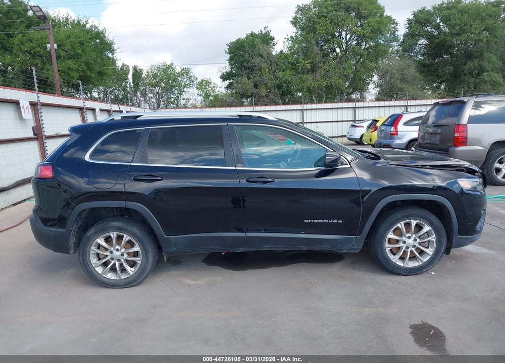 2019 JEEP CHEROKEE LATITUDE FWD VIN: 1C4PJLCB4KD240836